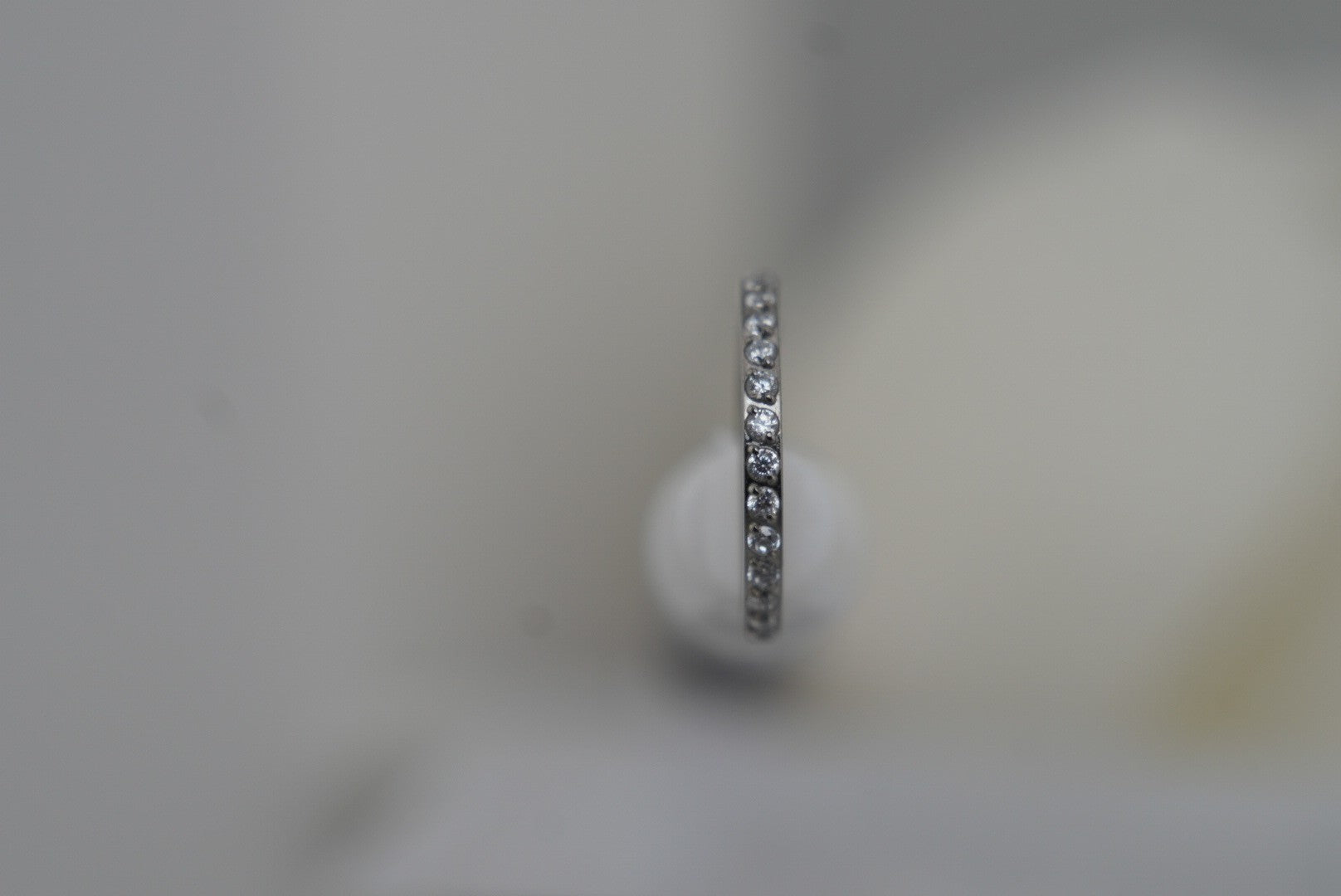 18g Crystal Titanium Clicker