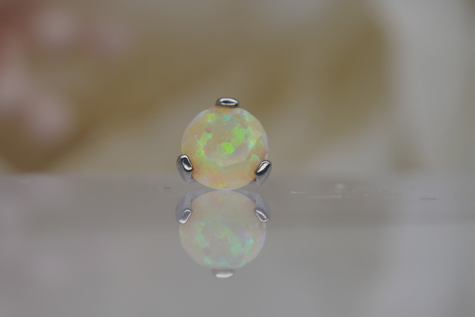 4mm Yellow Opal Faceted Prong- 16/18g