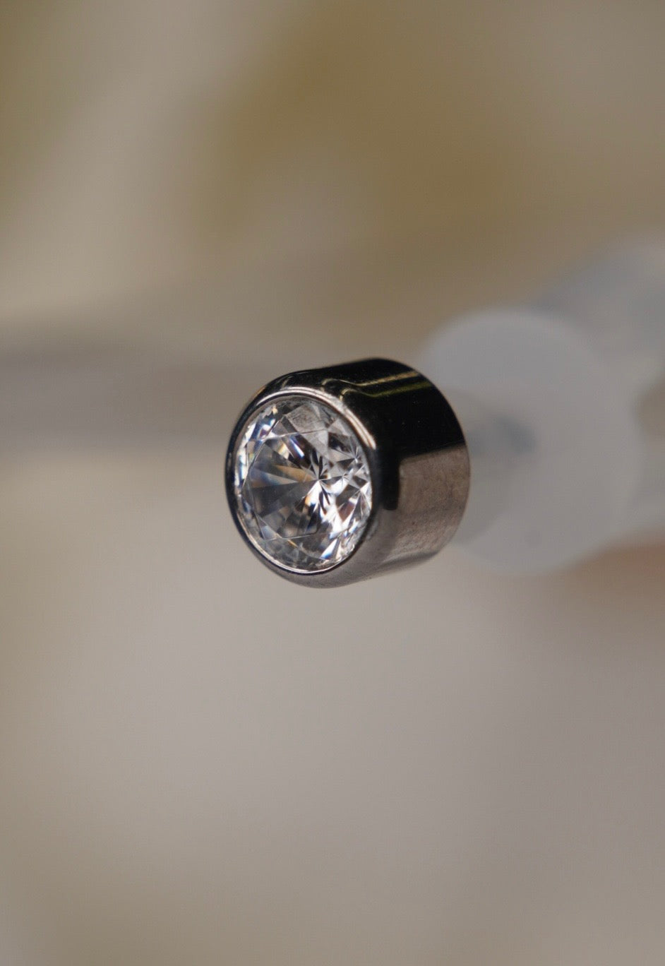 White Crystal- Bezel