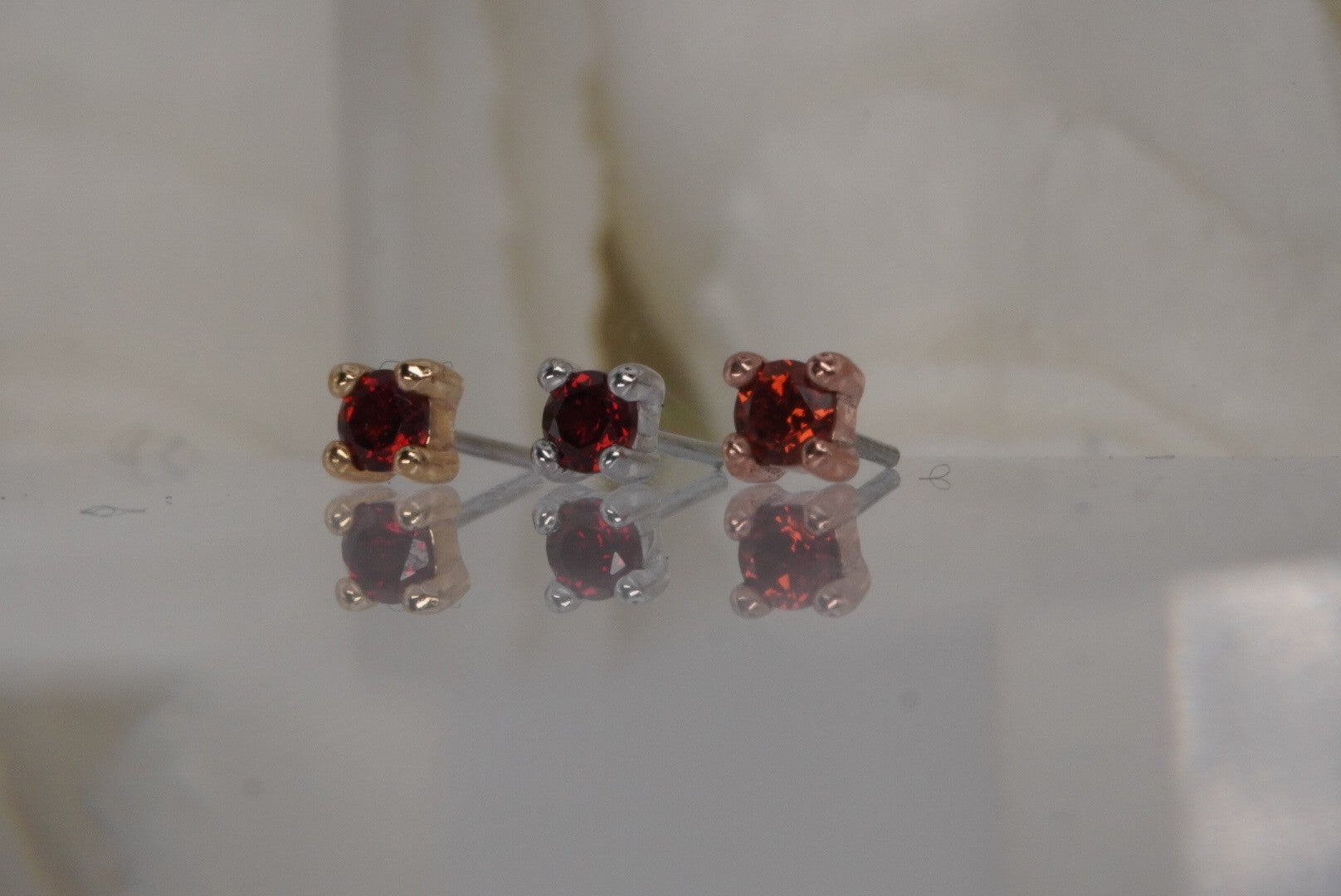 Garnet Prong