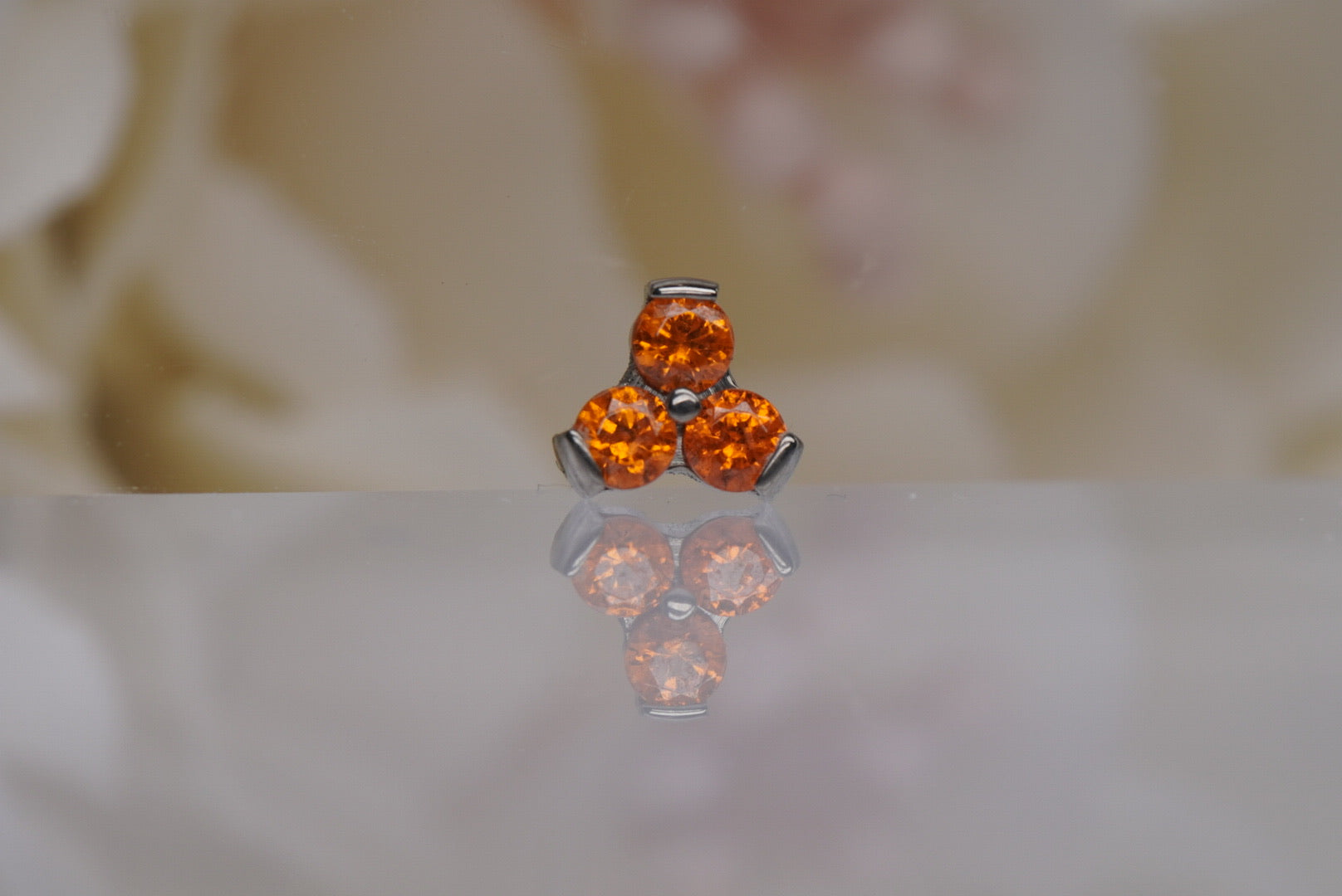Trinity- 4mm (Orange)-12/14g