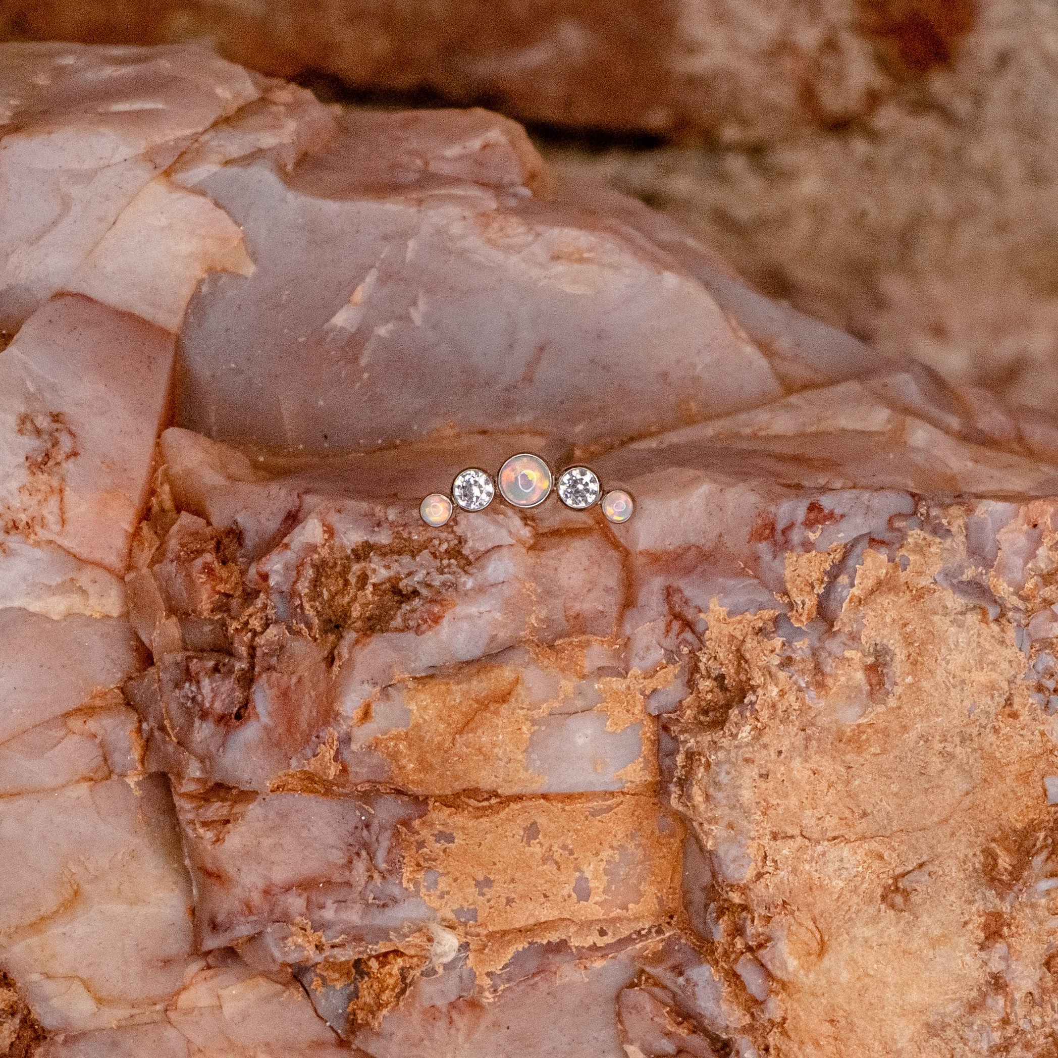 White & White Opal Prium- 12/14g