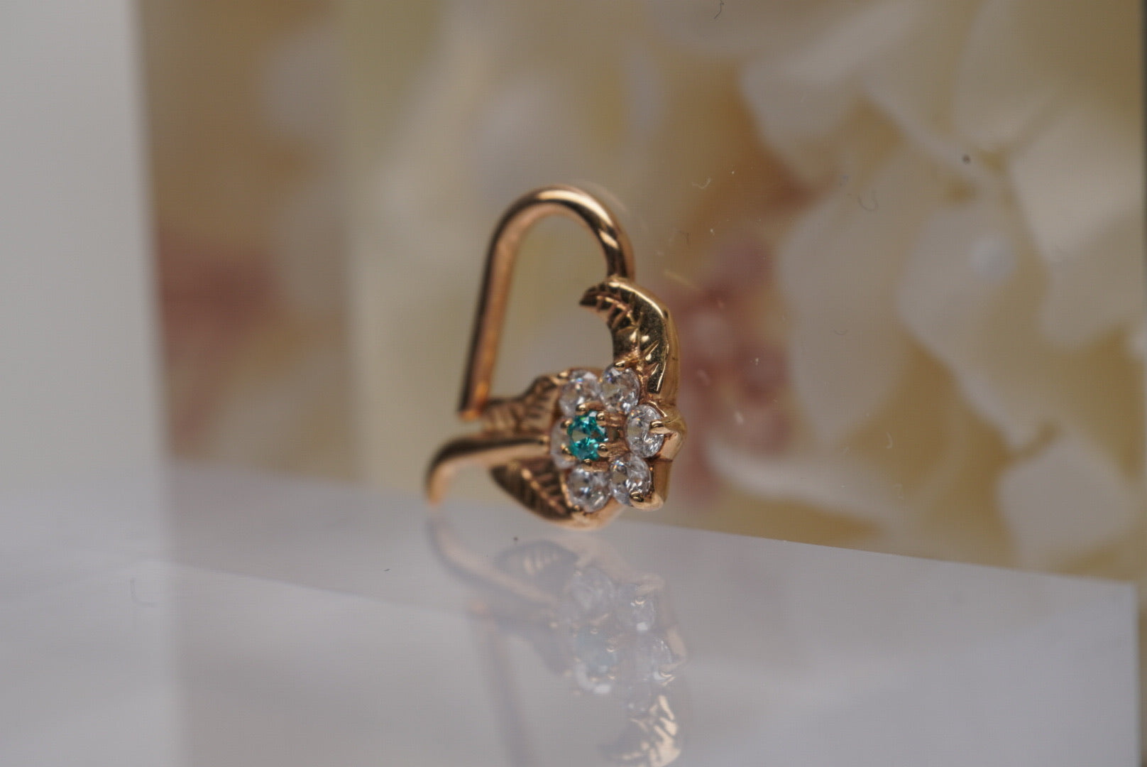 Tammy in Yellow Gold 16g 3/8" LEFT