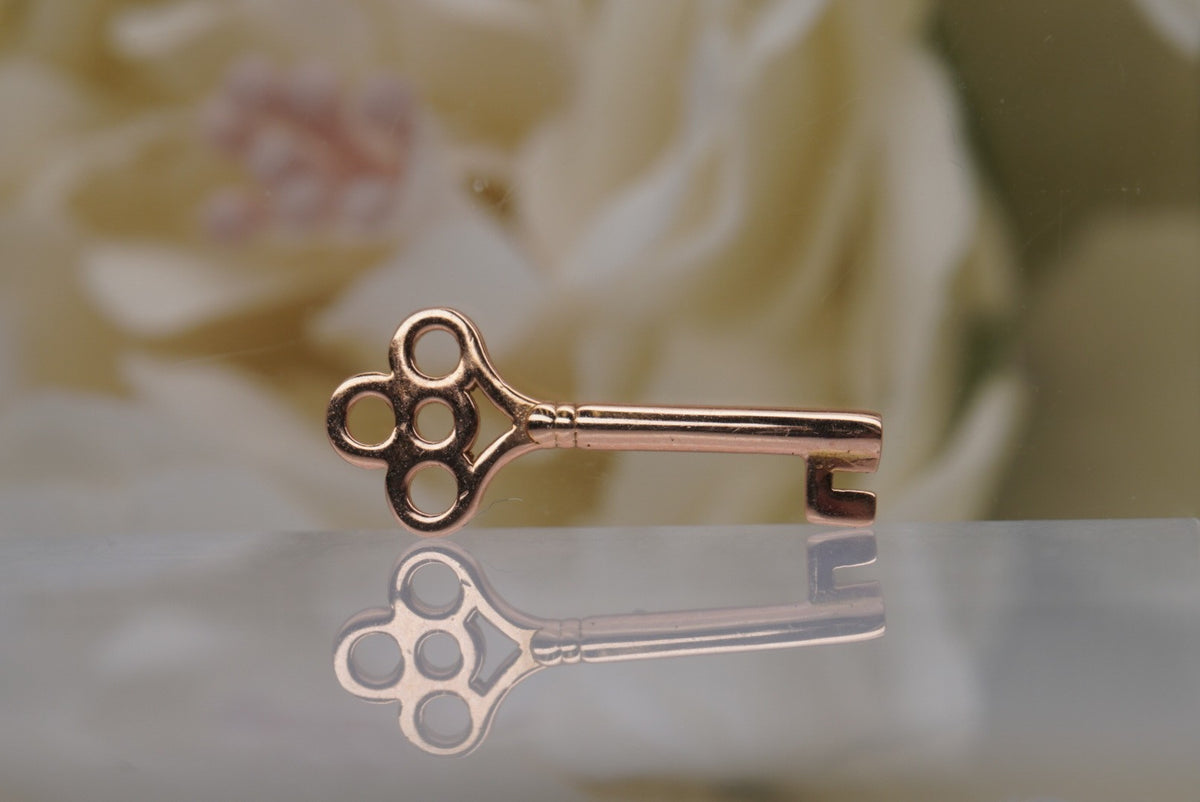 Skeleton Key in rose gold