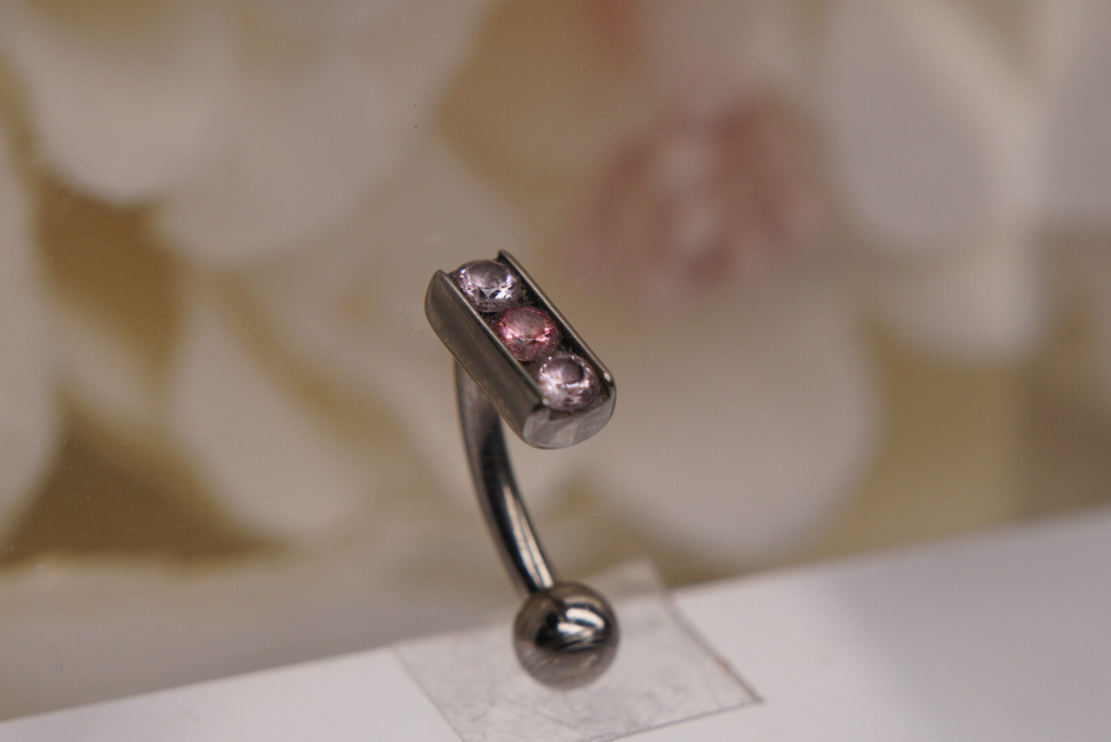 3-Gem Top Hanging with Crystals in 16g