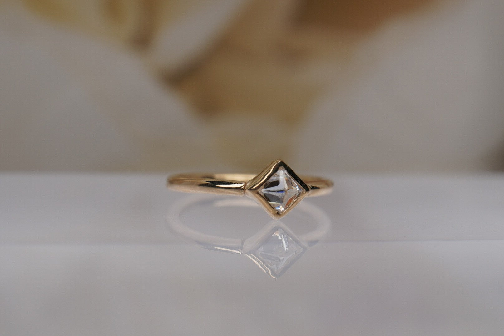 Mae Seamless Ring- 18g 5/16" with Crystals
