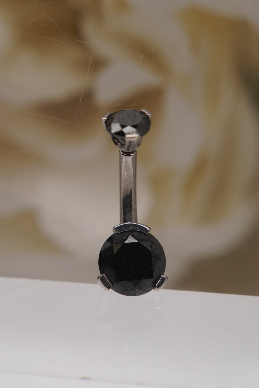 Black Crystal Navel in a Prong Setting  (4mm/6mm)