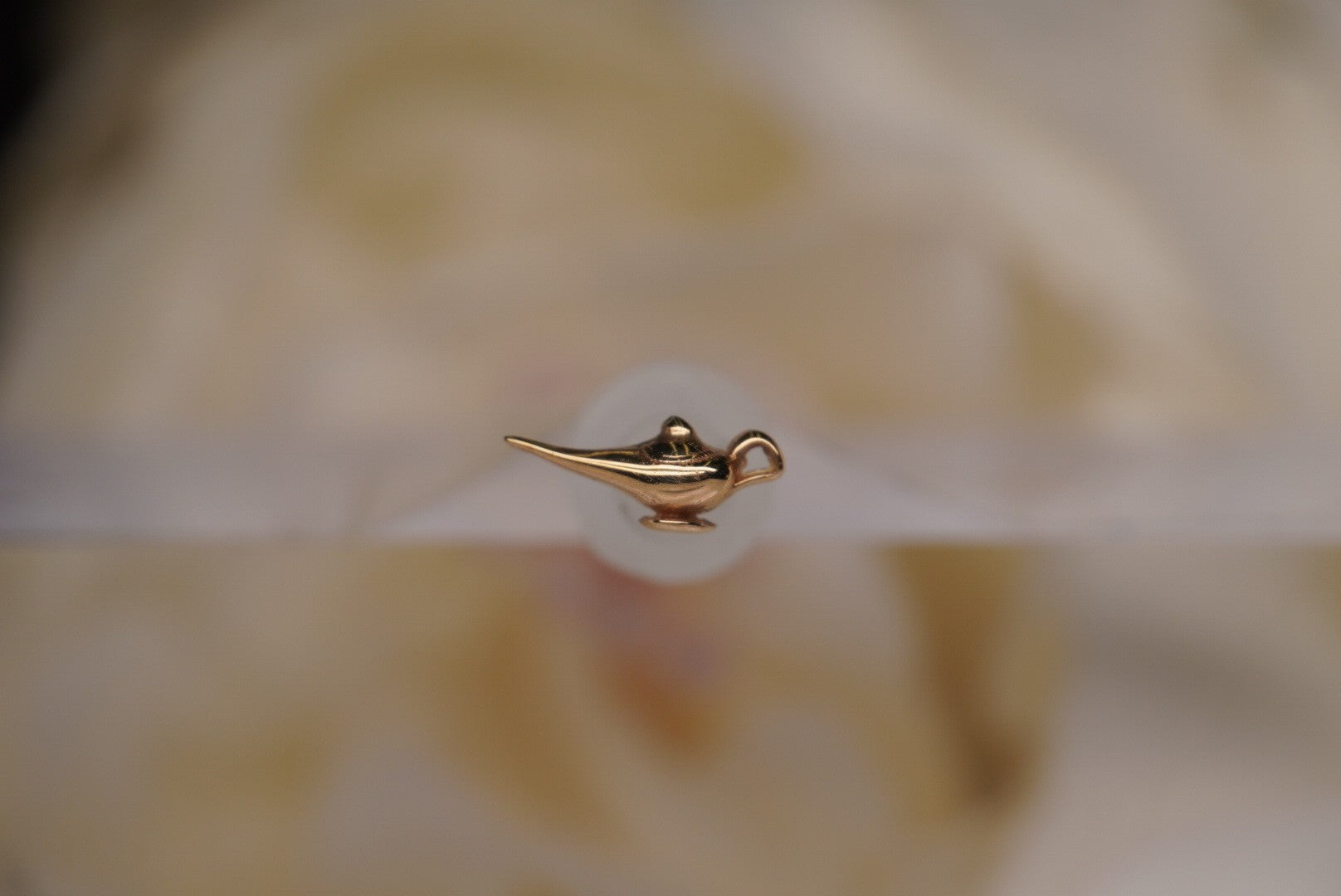 Genie Lamp in Gold