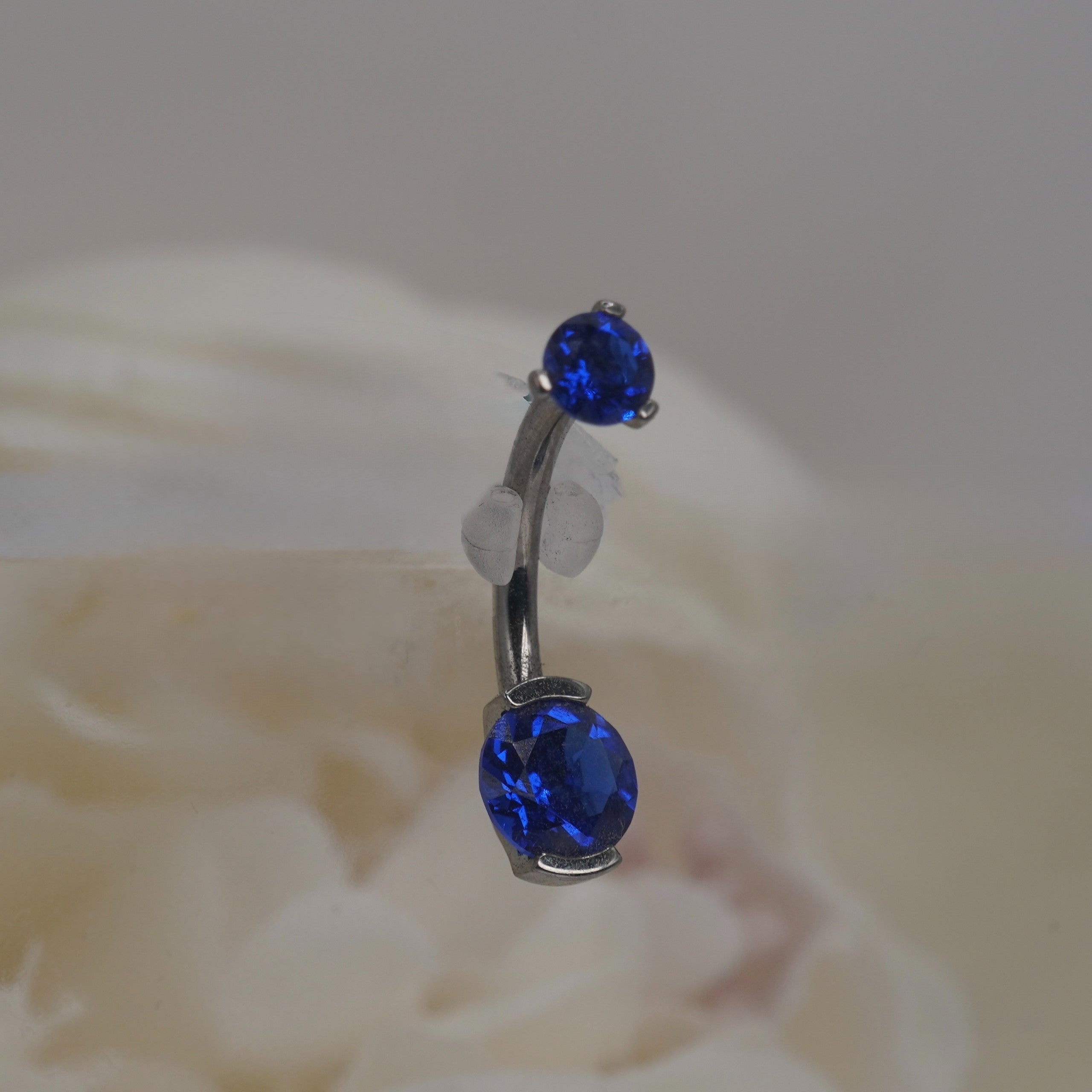 Sapphire 2-Prong Navel