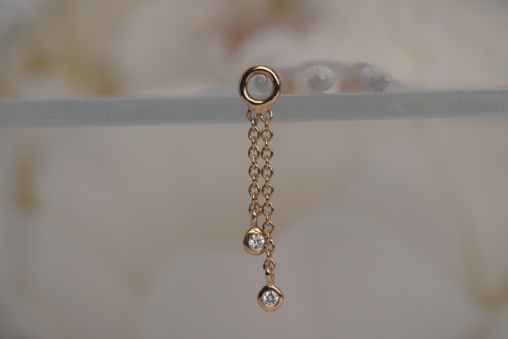 Gemmed Cascade with Diamonds