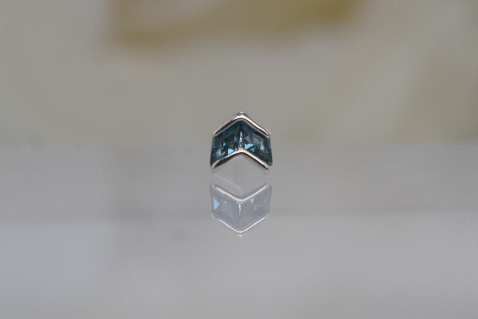 Vande with London Blue Topaz