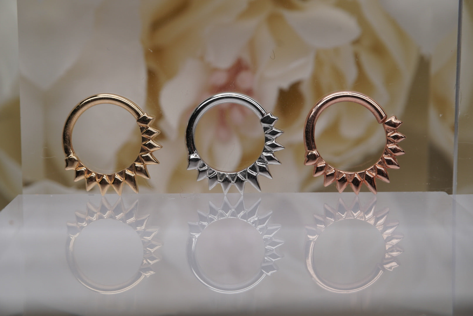 Petite Pyramid Seam Ring