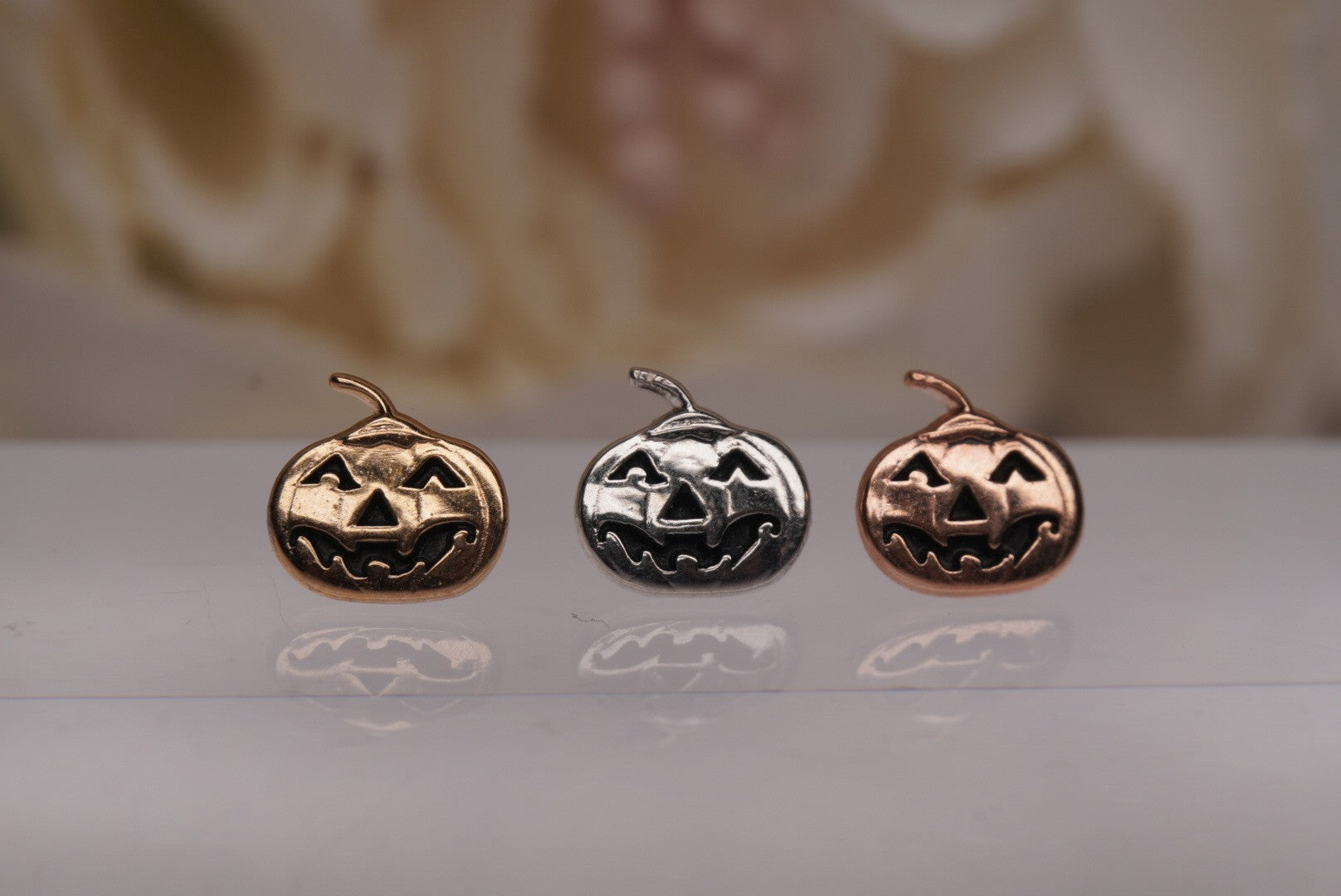 Pumpkin Head in Gold