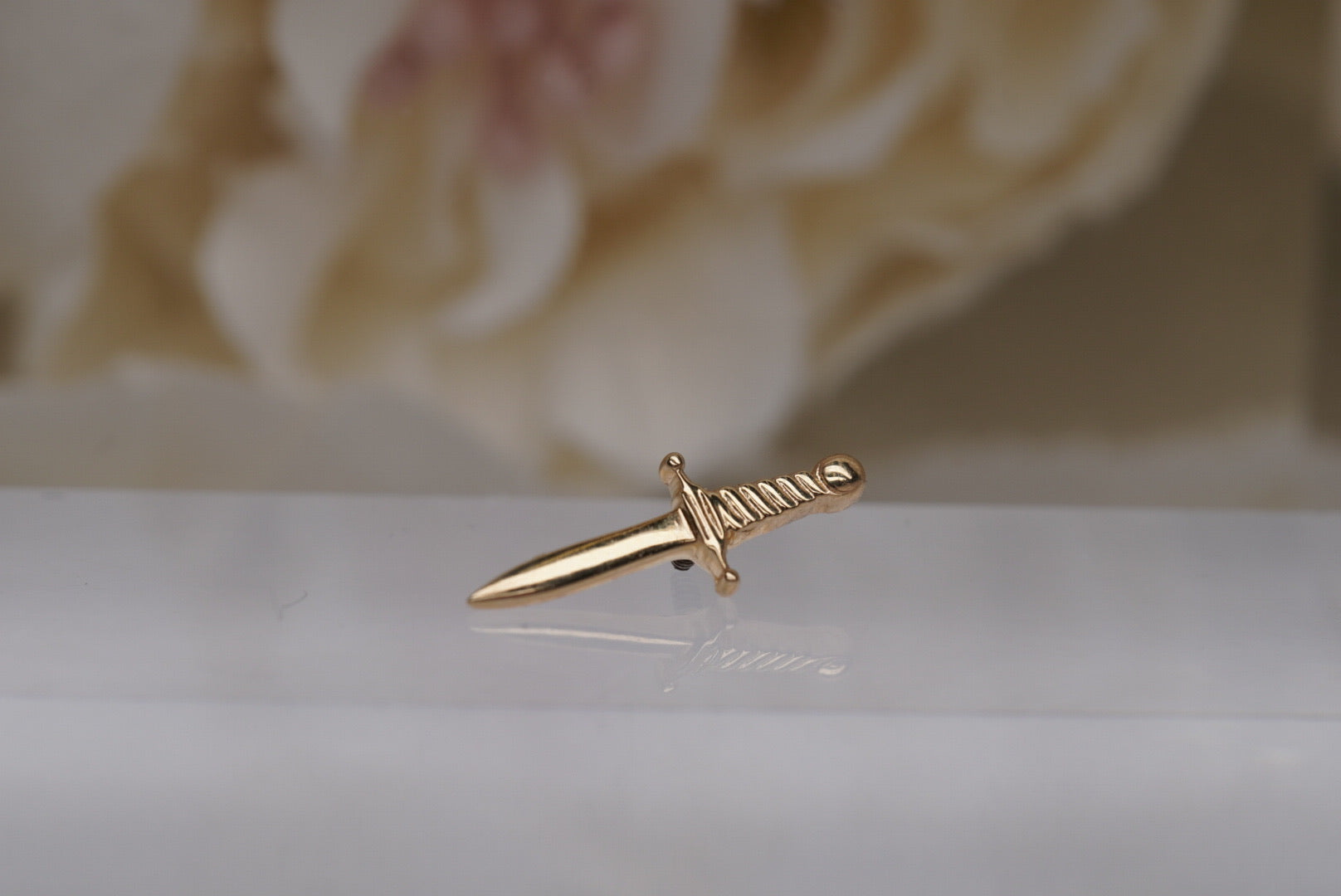 16g Mini Dagger in Gold