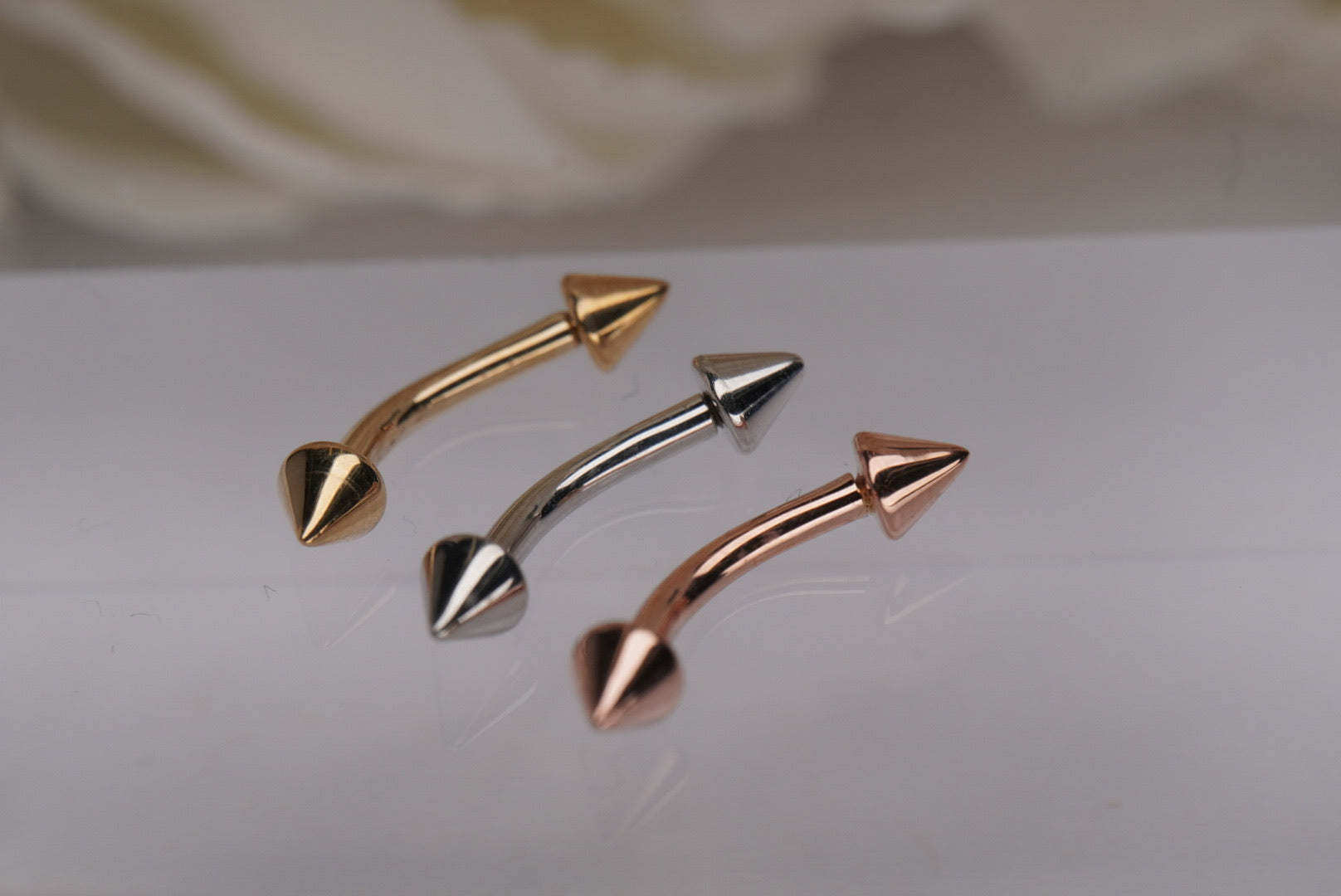 Curved Barbell with Spikes - 16g