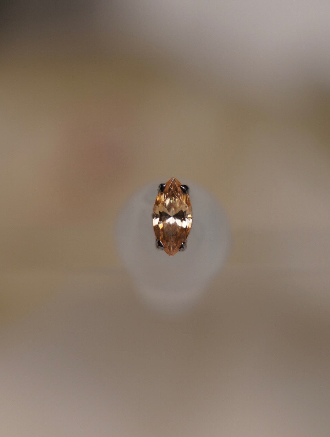 Champagne Marquise Cut Prong in 16g