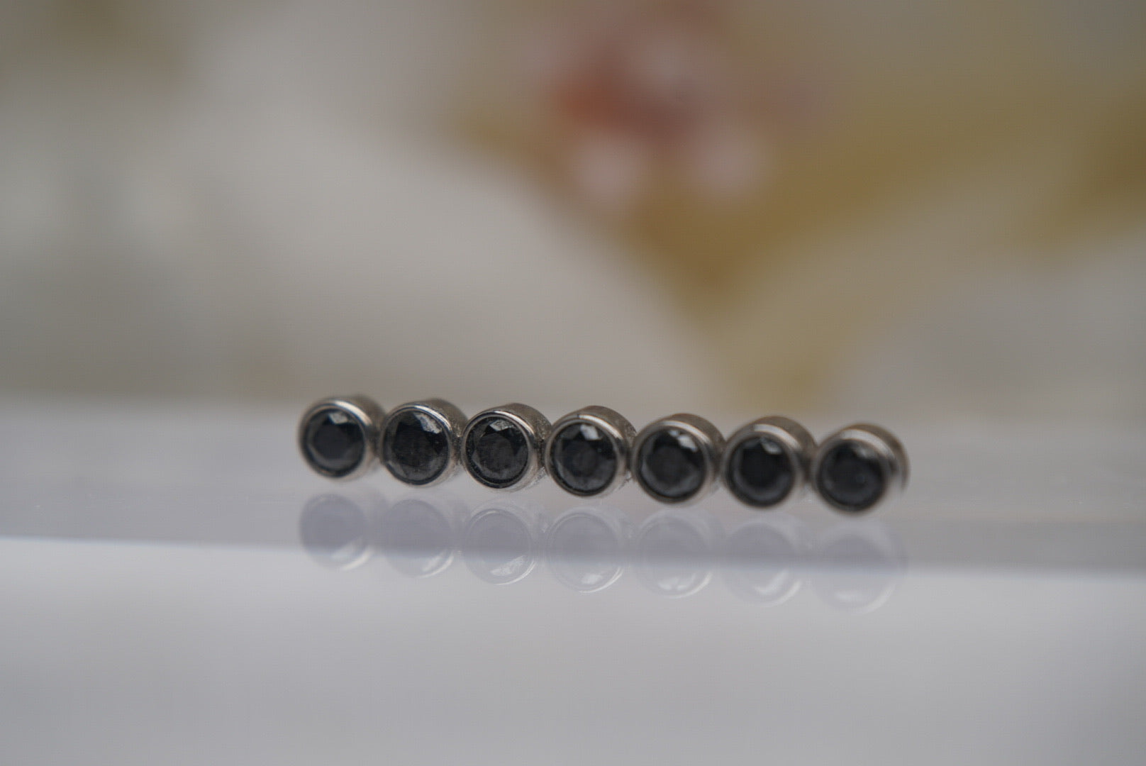 7-Gem Black Crystal Line
