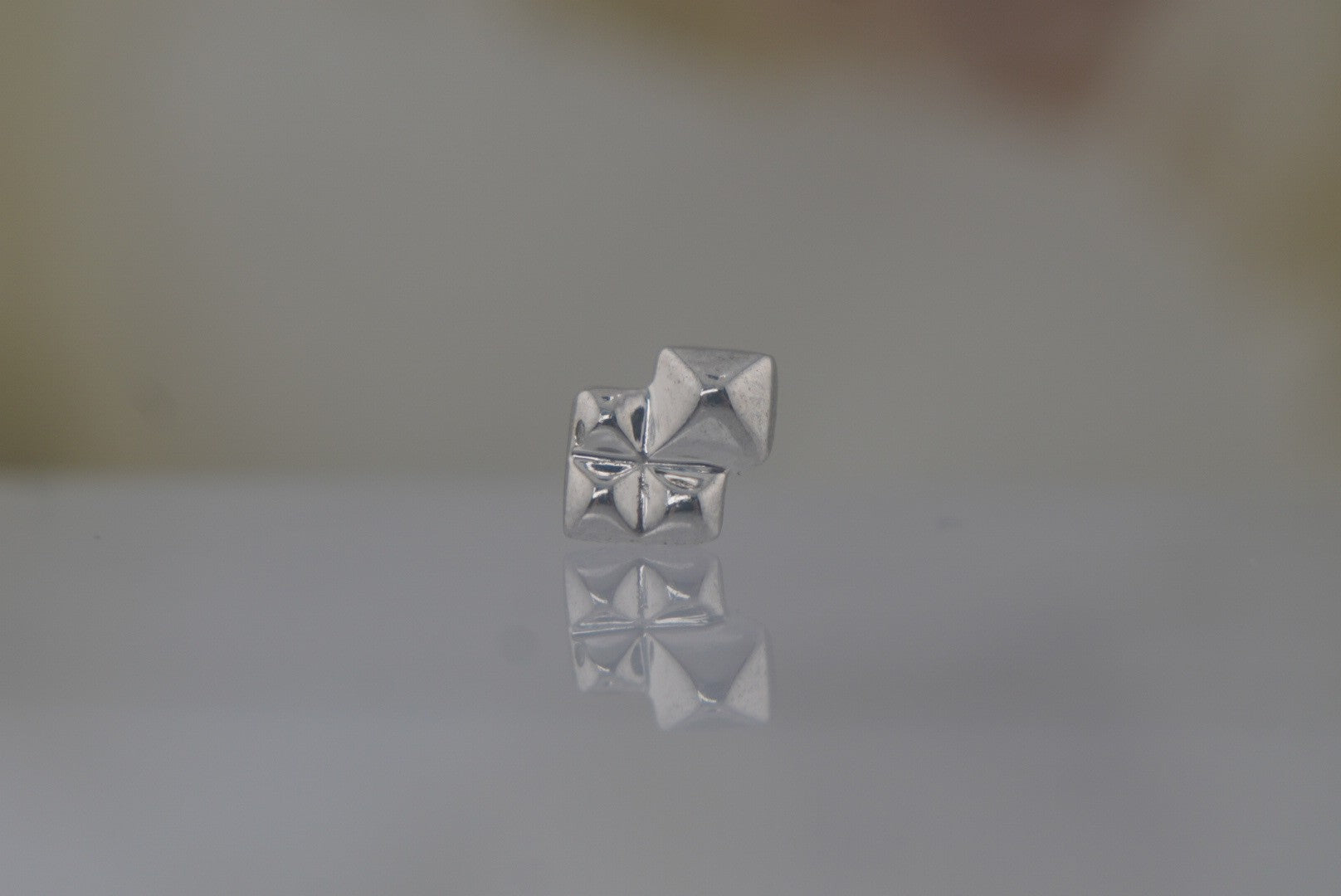 Pyxis