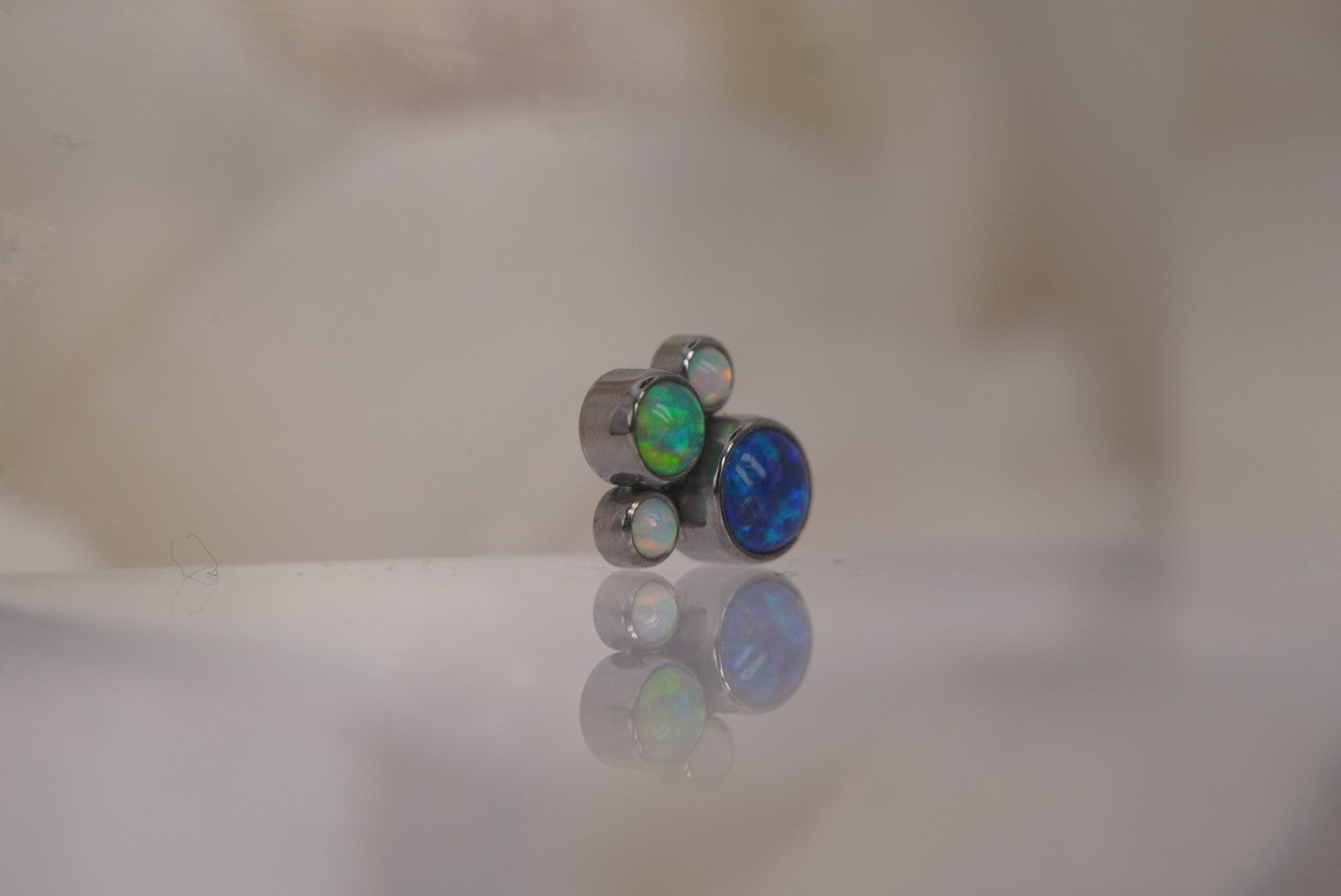 Caeli (Blue, Lime Green, & White Opals) 16g