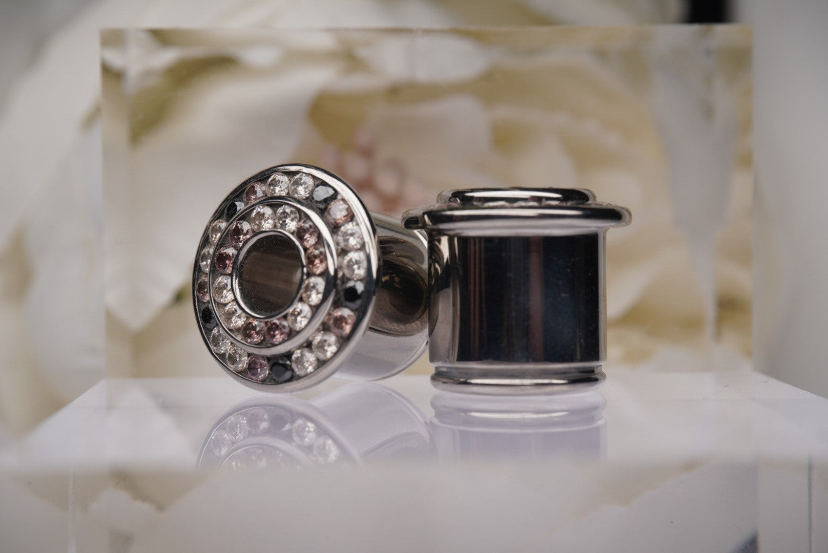 Gemmed Eyelets in Champagne, Black, White & Brown-  1/2g