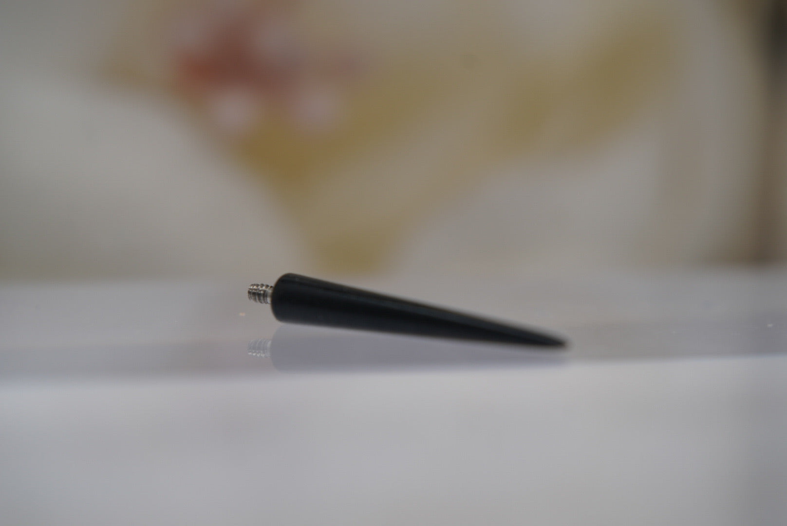 14g Diamond-Like Carbon Spike (Black)