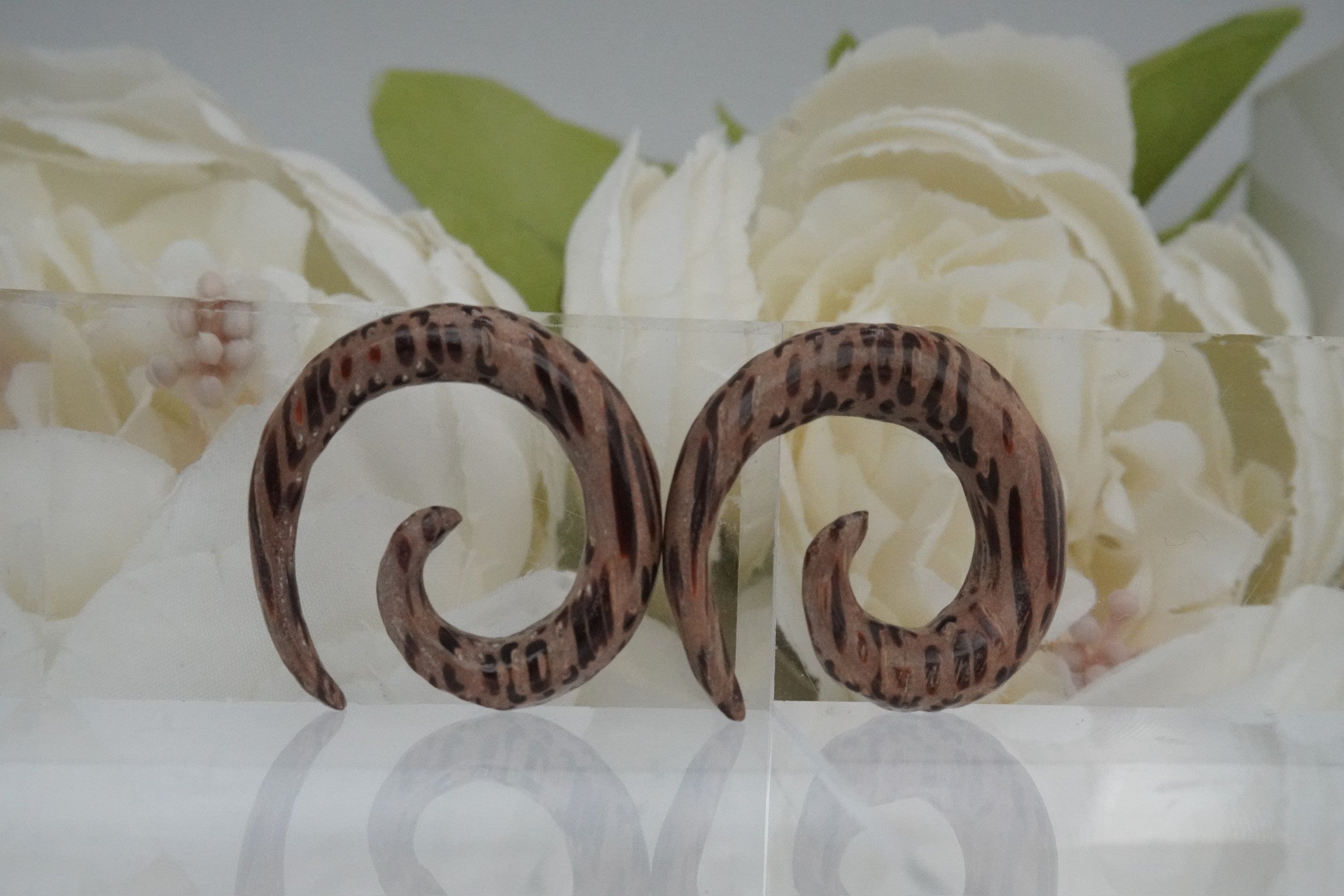 2g Spotted Wood Spirals