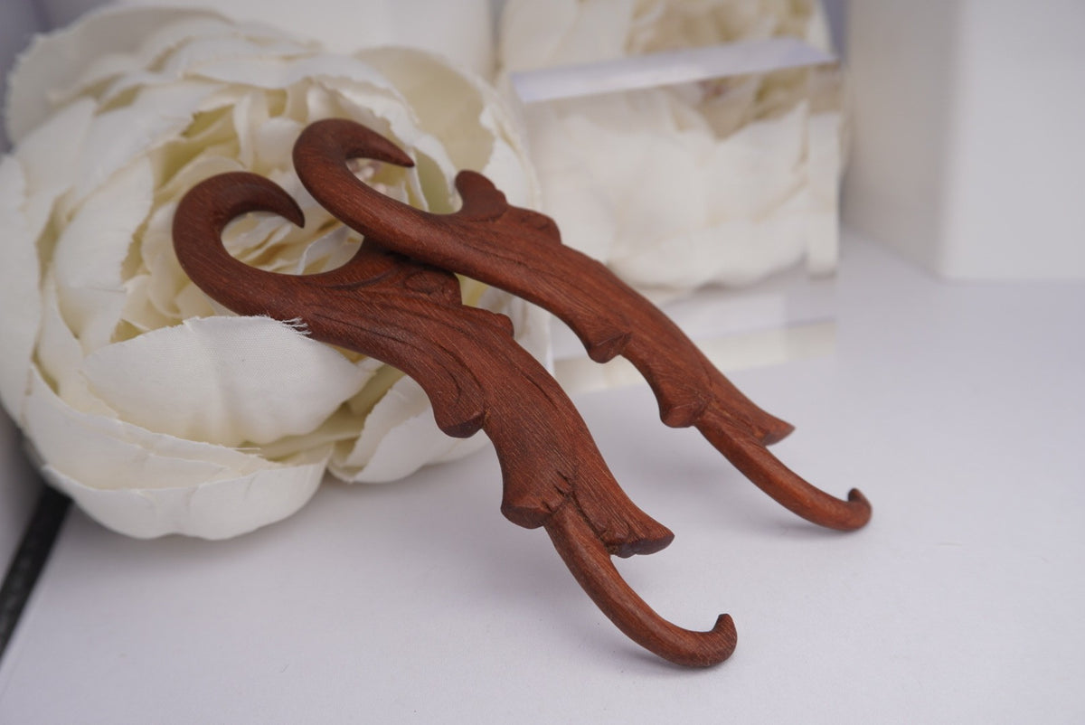 Additional photo of Carved Wood Hangers- 2g to show detail
