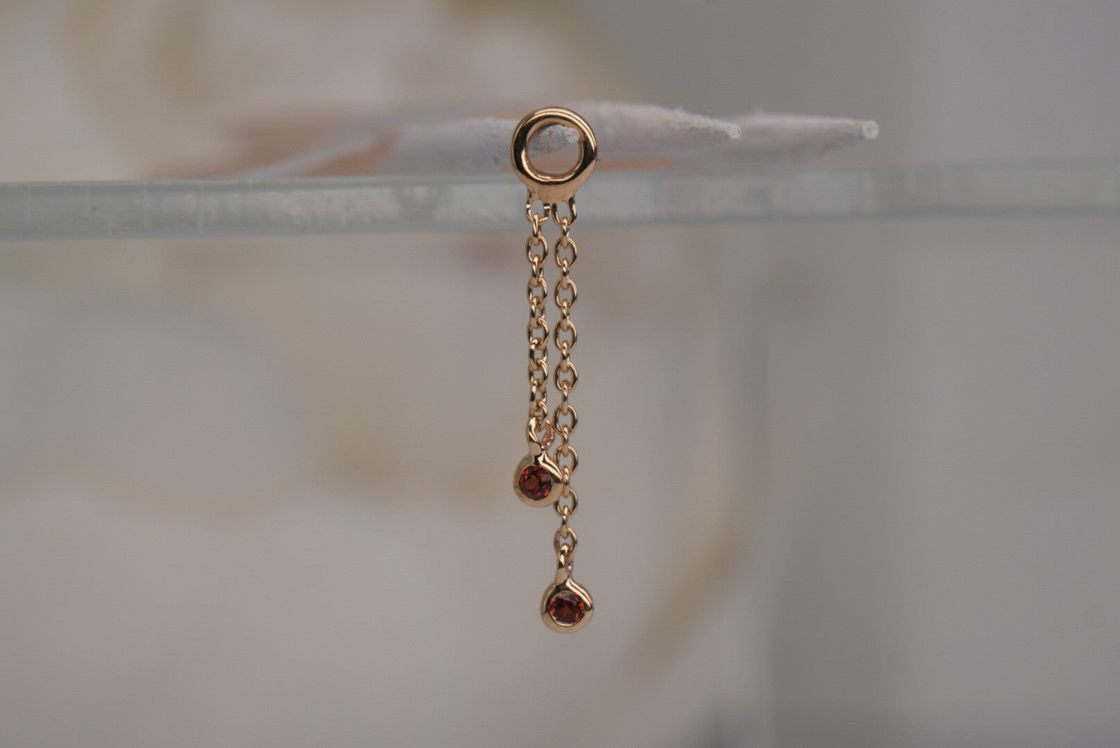 Gemmed Cascade with Garnet