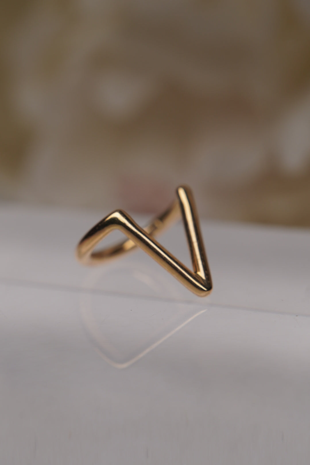Perpendicular V-Ring