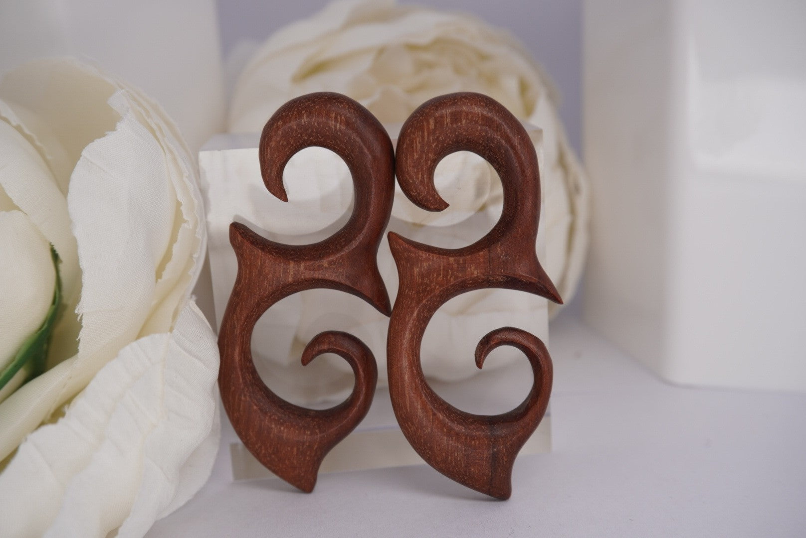 0g Wood Half Spiral Hangers