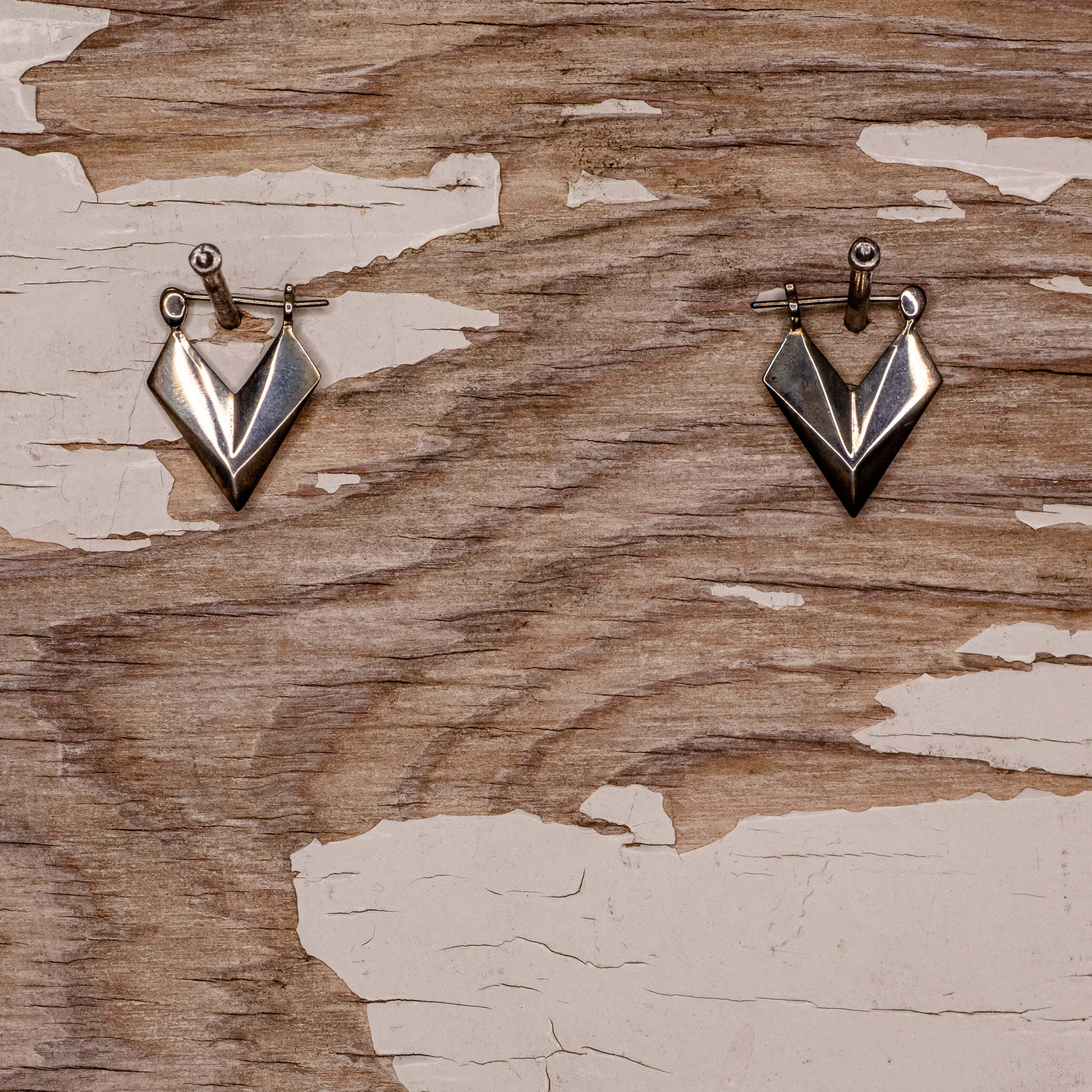 Sunken Arrow-18g-Silver Plated