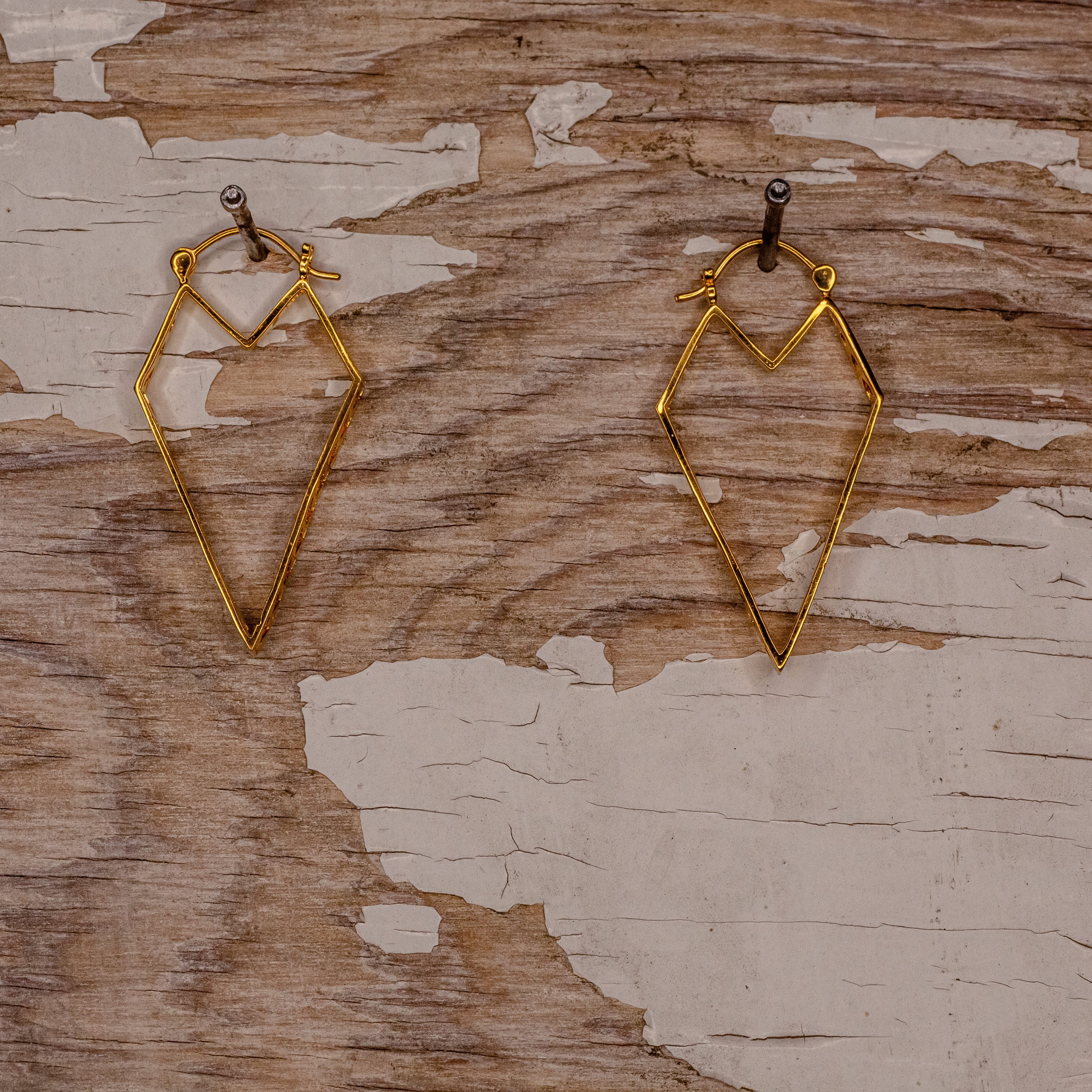 Shadow-18g- Yellow Gold Plated