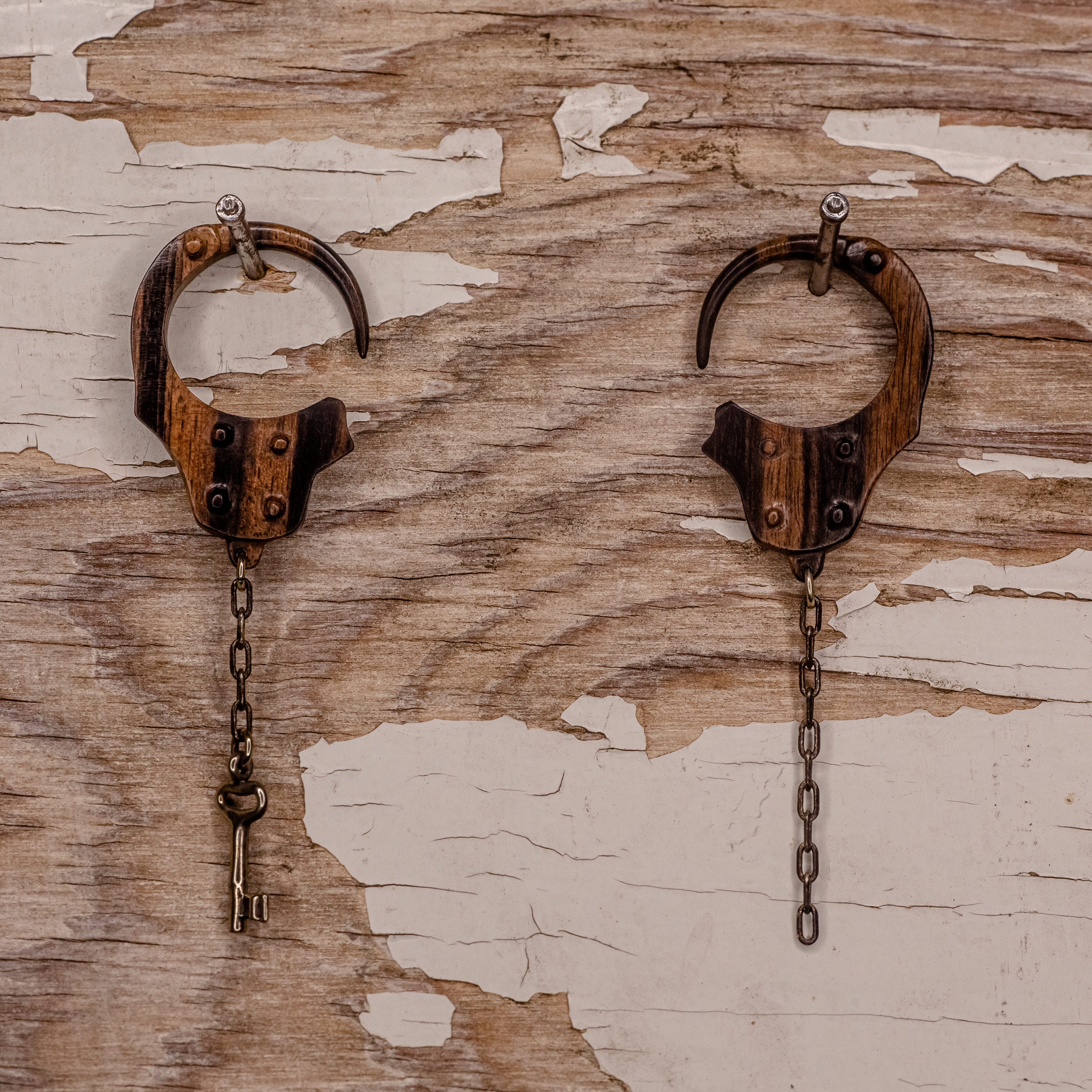 Hand Cuffs Zebra wood- 8g