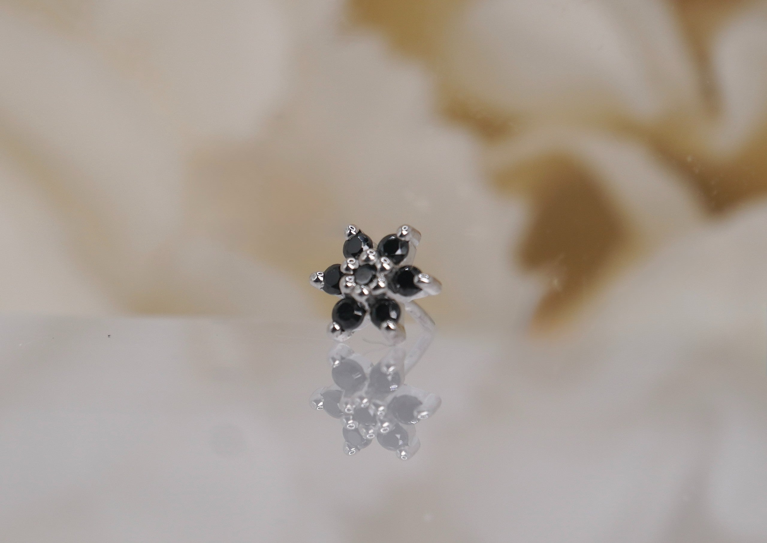 Flower 2 - Black