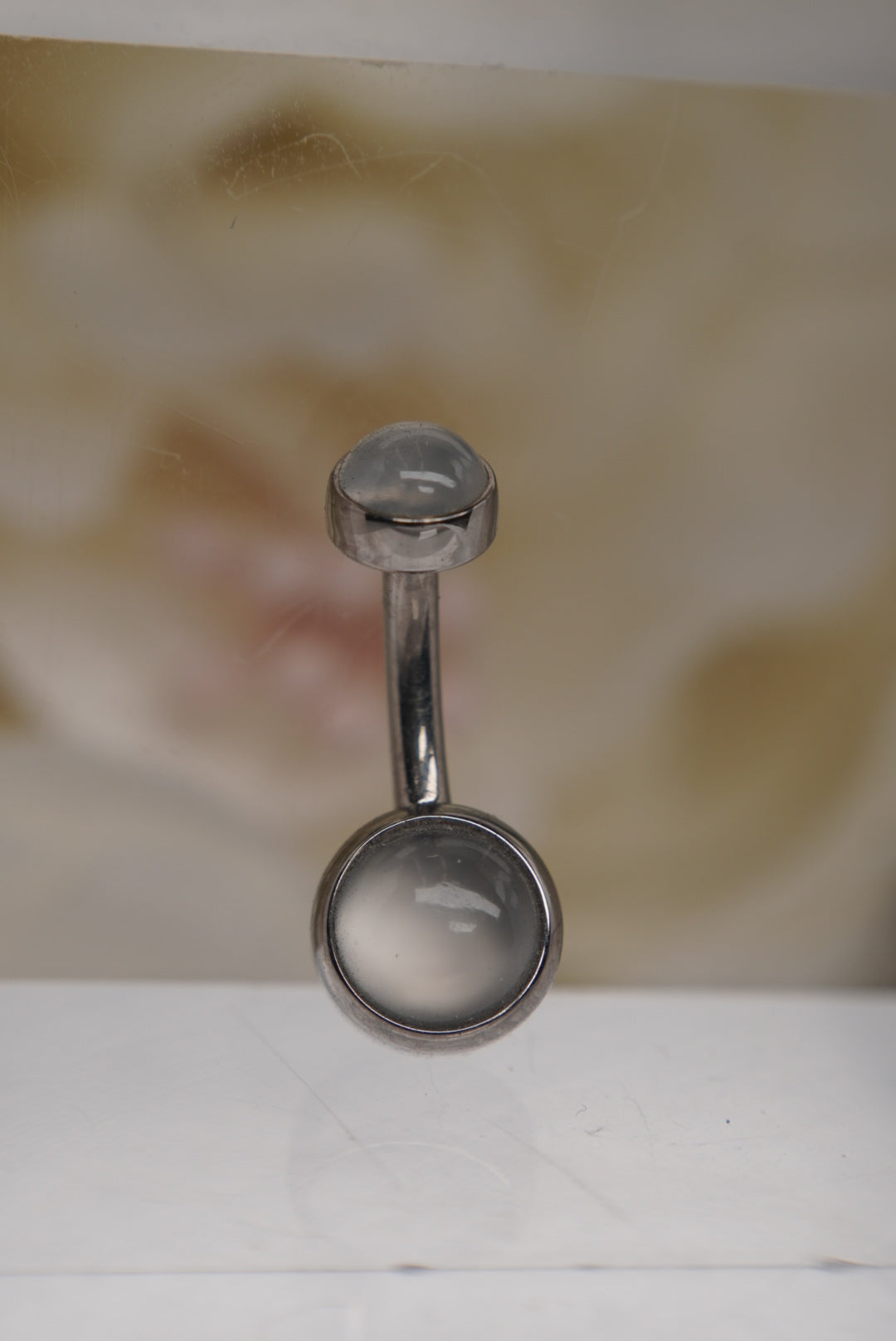 Moonstone Navel in a Bezel Setting  (4mm/6mm)