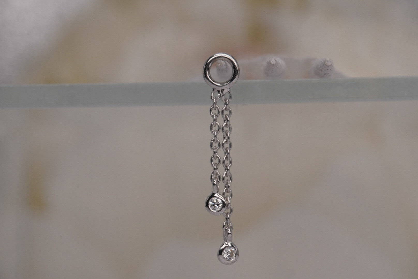Gemmed Cascade with Diamonds
