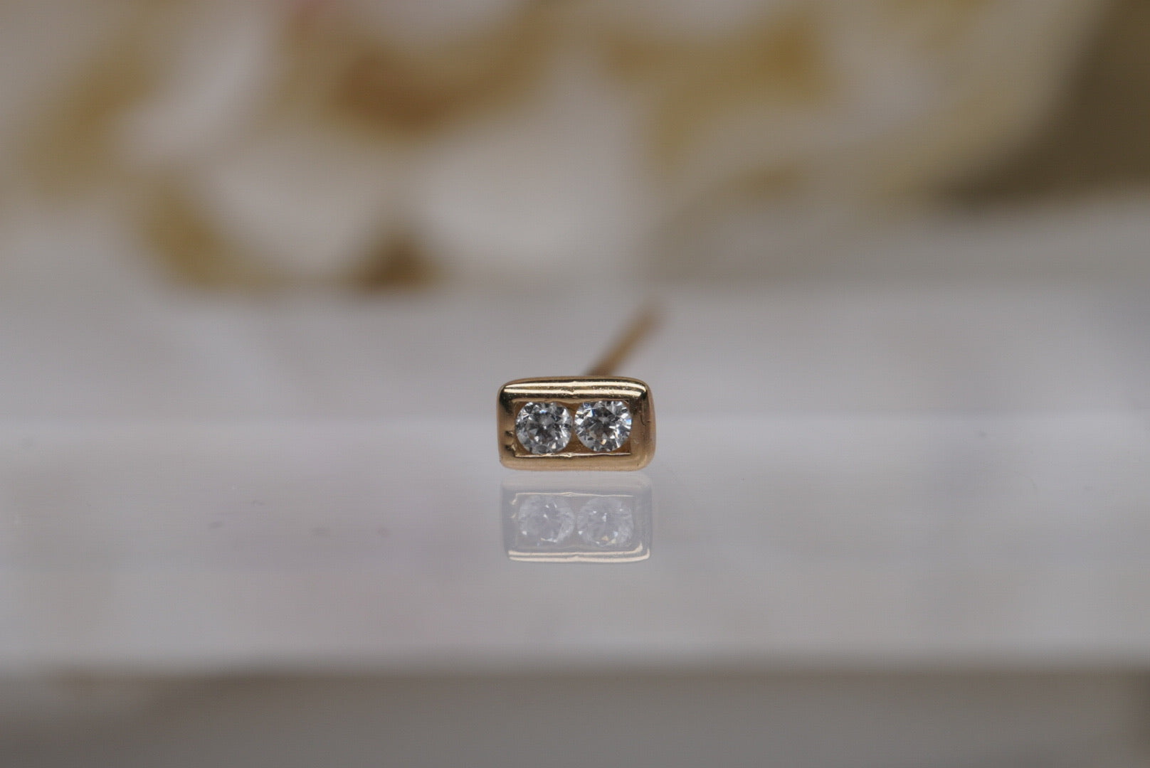 2-Gem Channel Nostril Screw in Gold