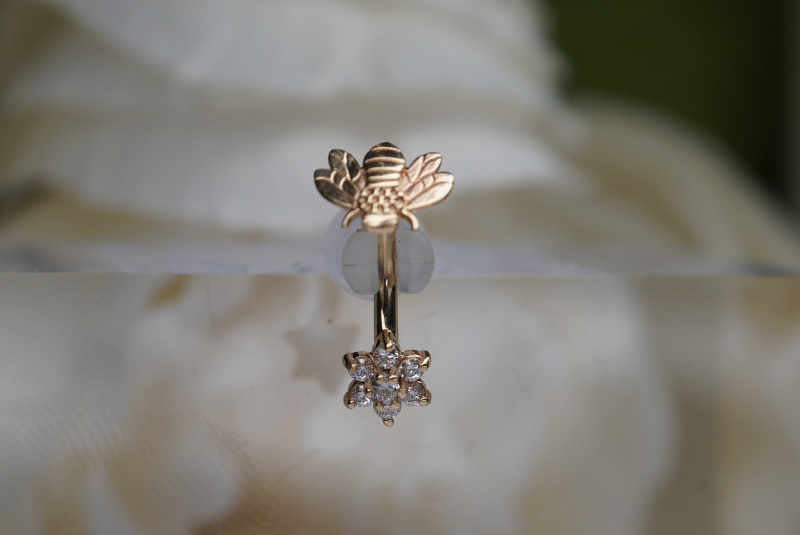 Pollinator - Yellow Gold 16g Curved Barbell
