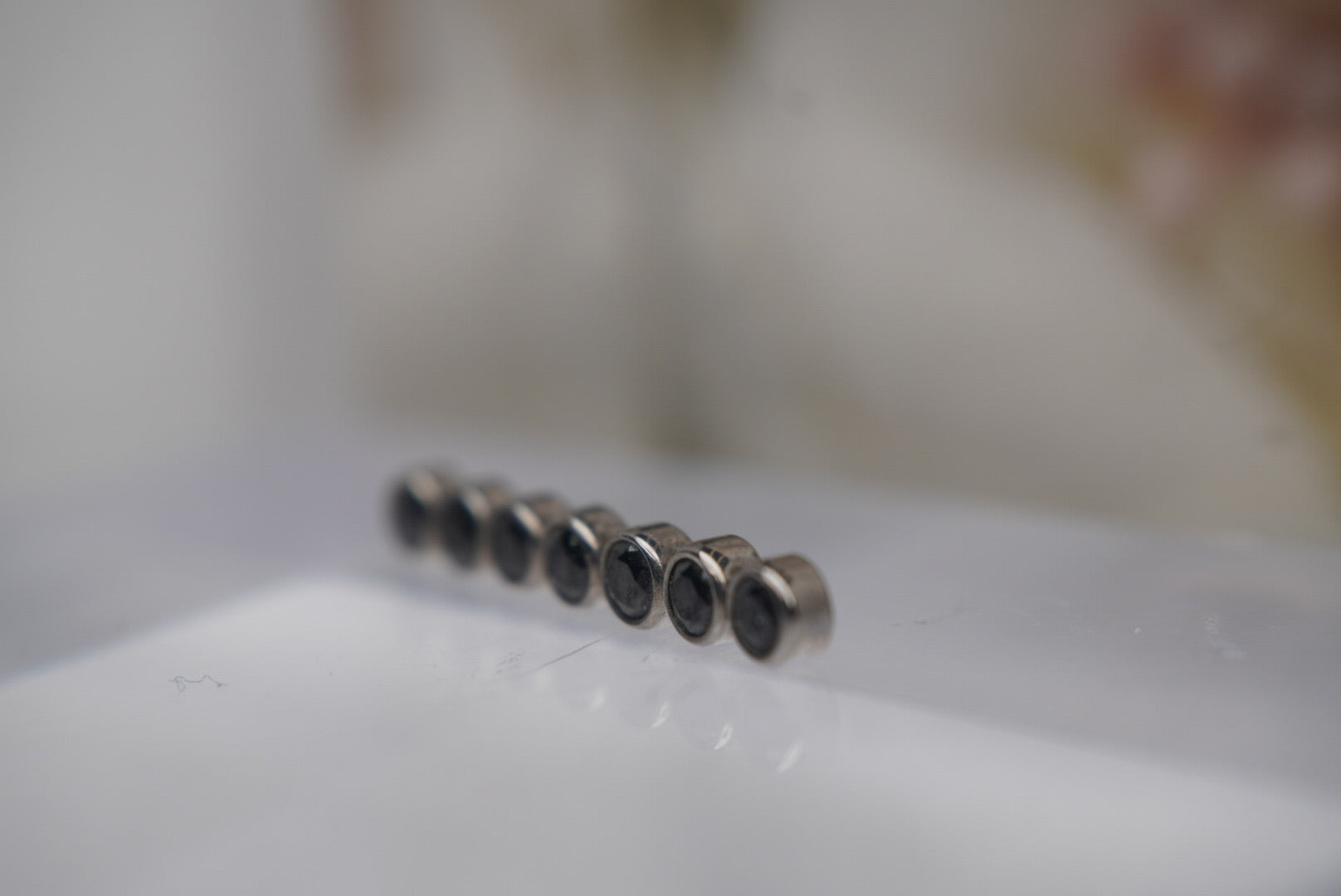 7-Gem Black Crystal Line