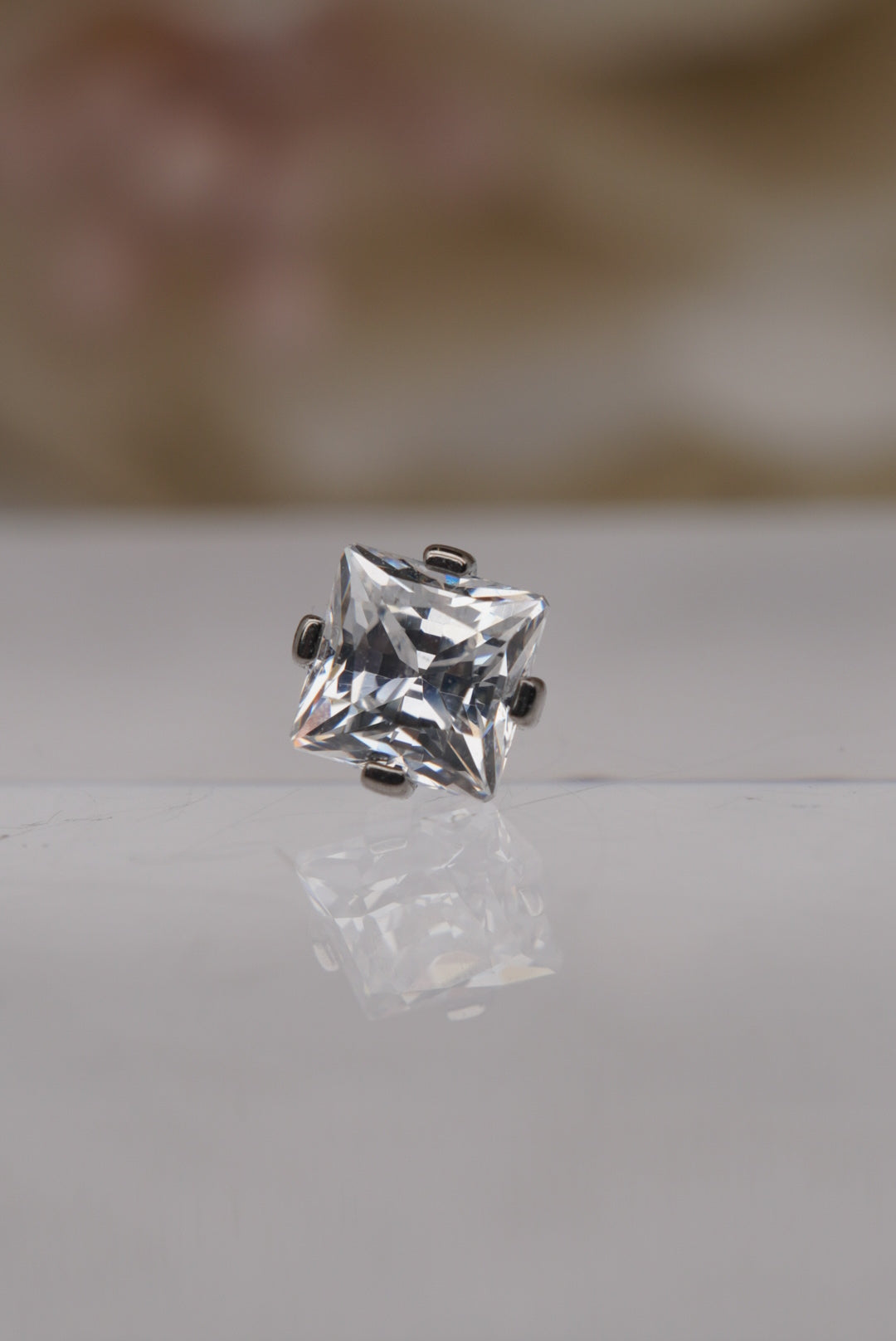 Princess Cut 16g/18g- White Crystal