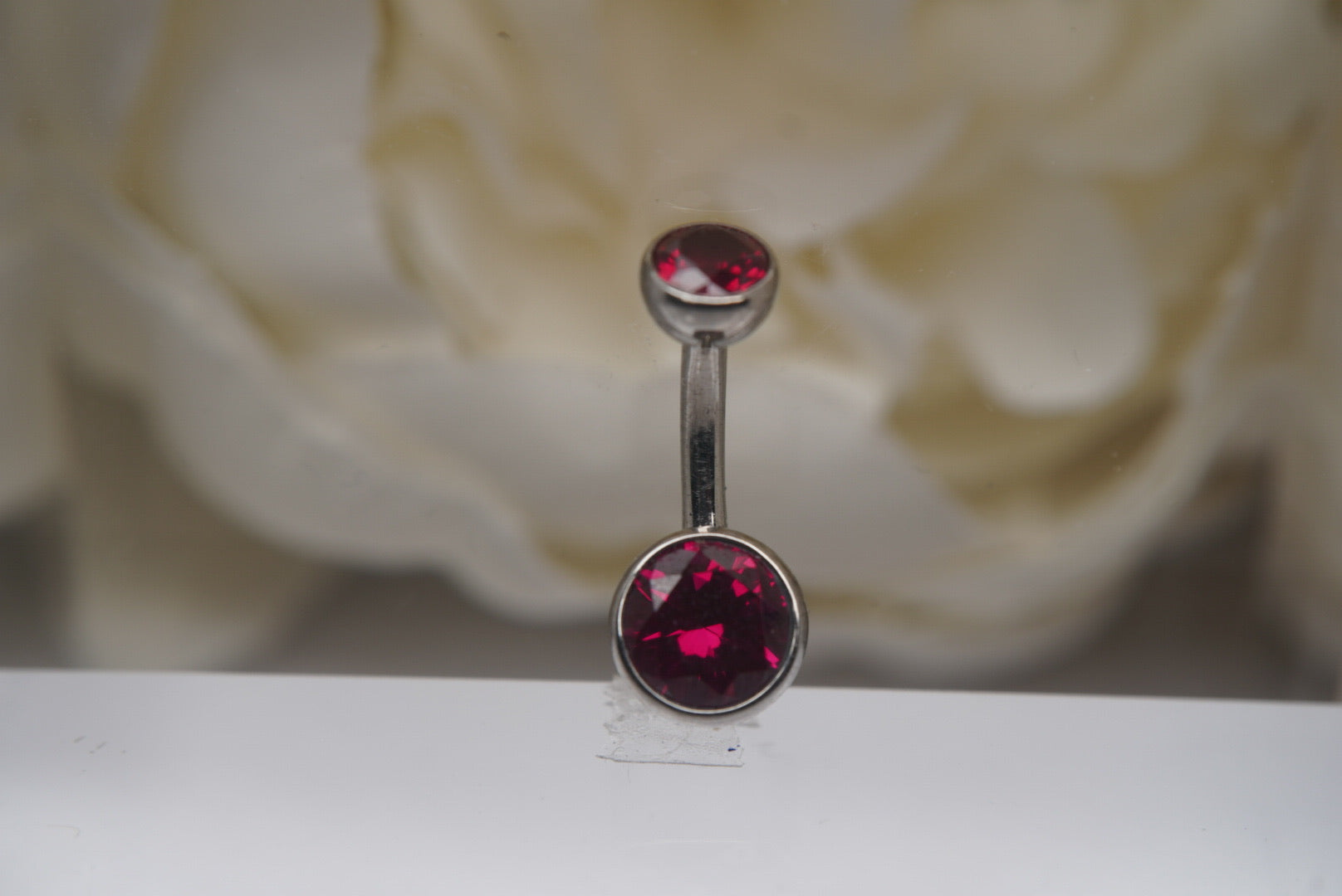 Dark Ruby Red Crystal Navel in a Bezel Setting (4mm/6mm)